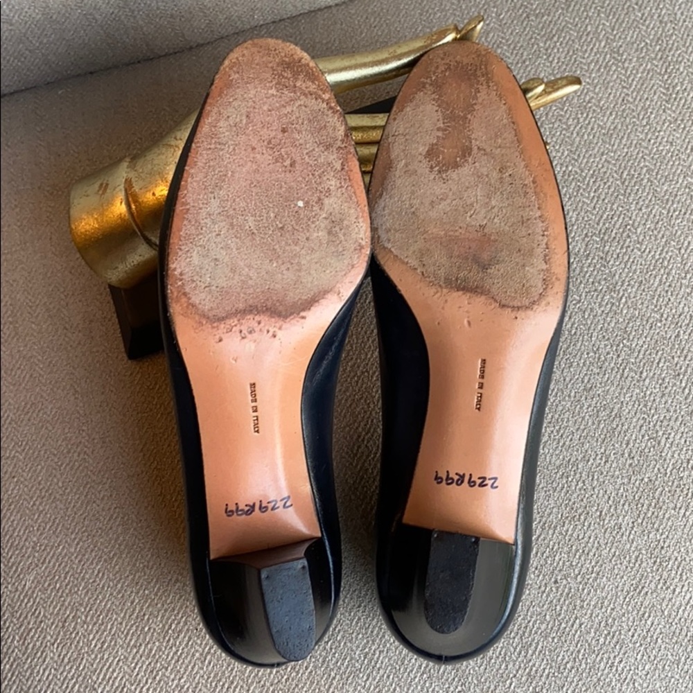 🌟Salvatore Ferragamo Pumps🌟 - Picture 14 of 16